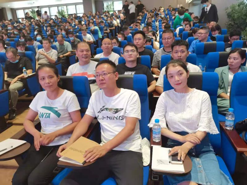 公司黨員代表聆聽全市建設行業(yè)黨史學習教育思政課